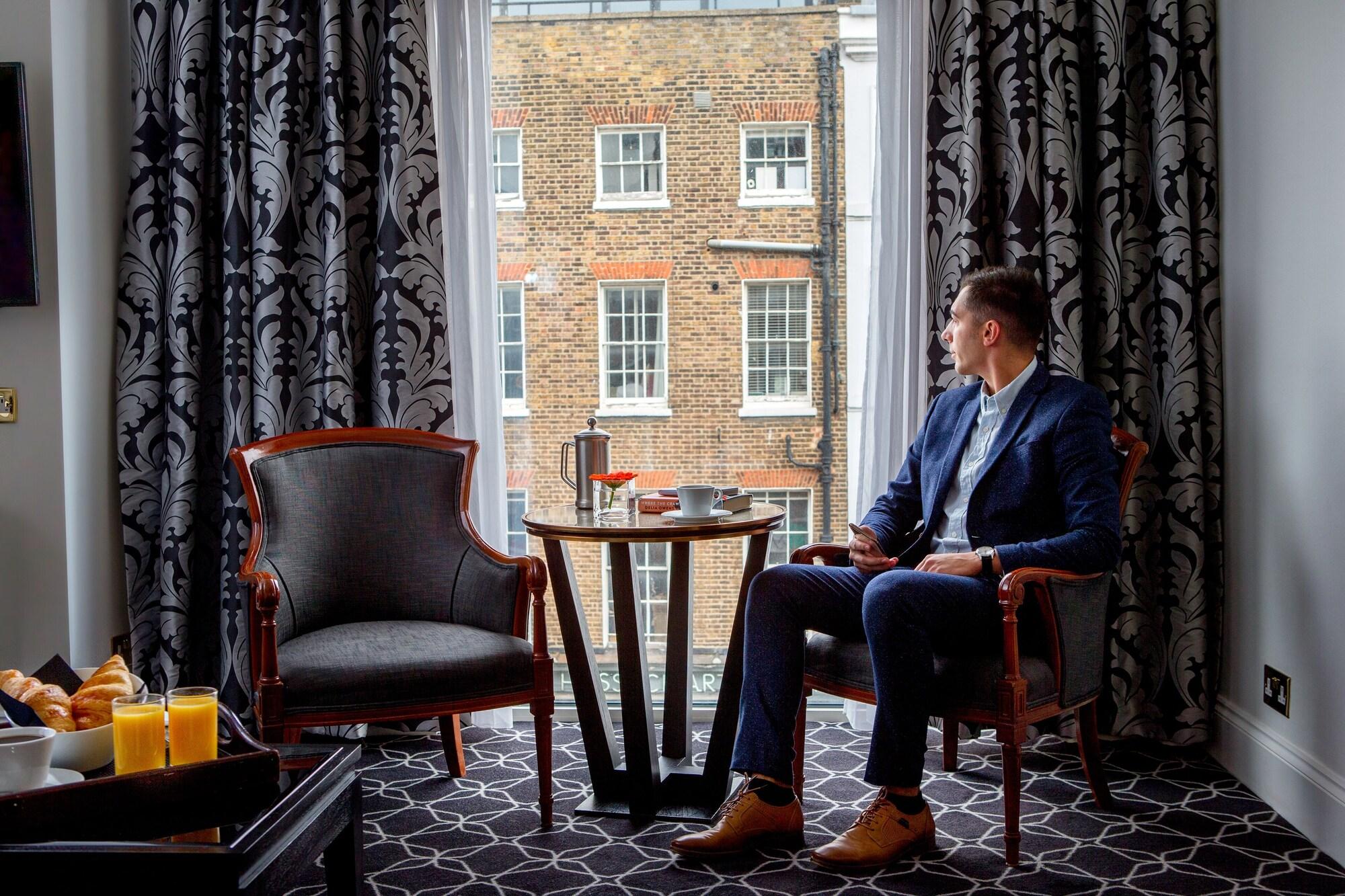 The Rathbone Hotel, Fitzrovia Лондон Екстер'єр фото