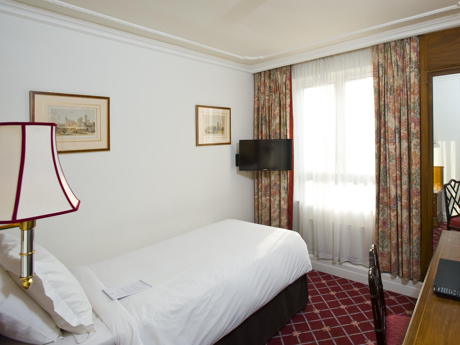 The Rathbone Hotel, Fitzrovia Лондон Екстер'єр фото
