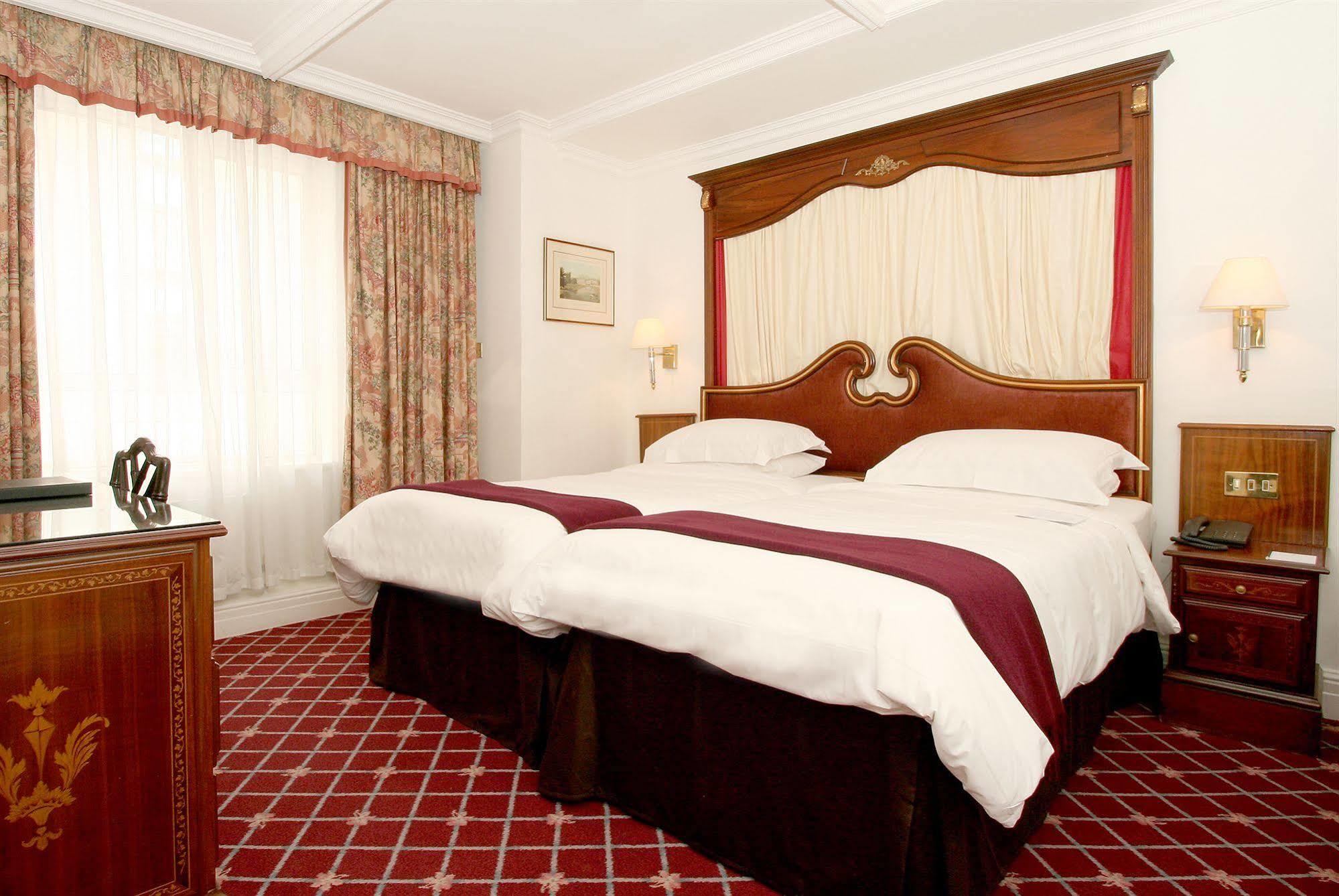 The Rathbone Hotel, Fitzrovia Лондон Екстер'єр фото